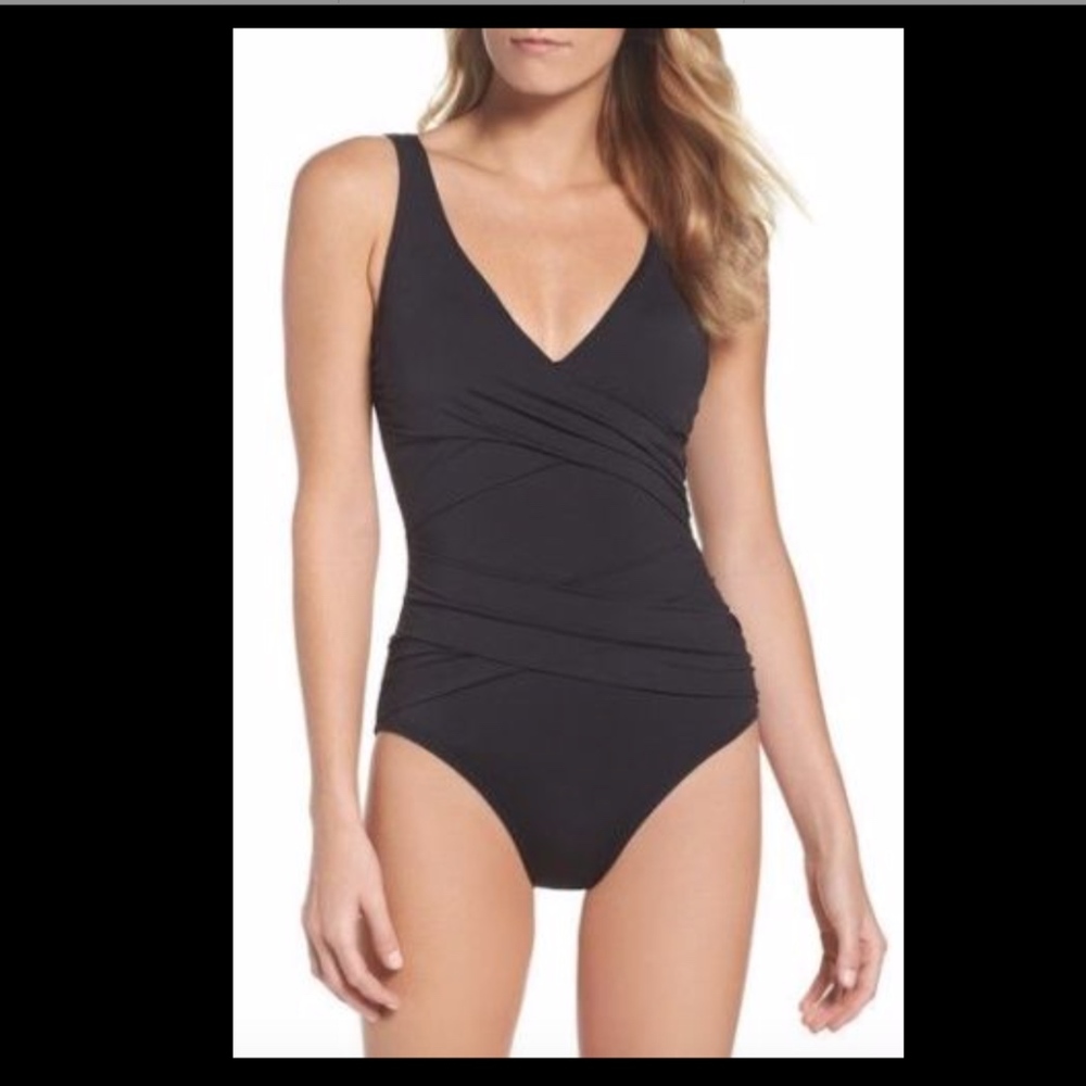 NWT $140 Tommy Bahama Pearl‎ One-Piece Swimsuit